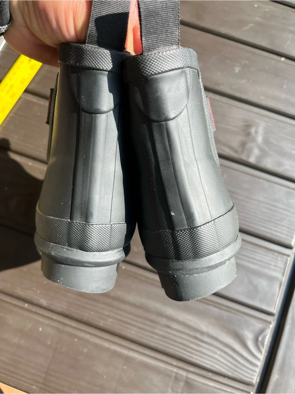 Cooks Black Waterproof Short Boots with Tan Faux-Fur Lining Sz 6
